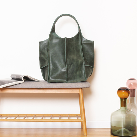 HANDMADE OVERSIZED OILED LEATHER BAG